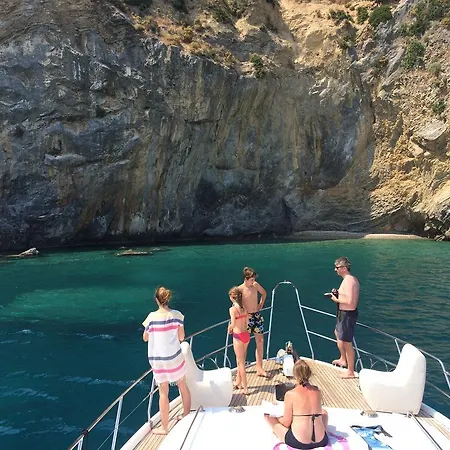 Botel Lagoon-boat *