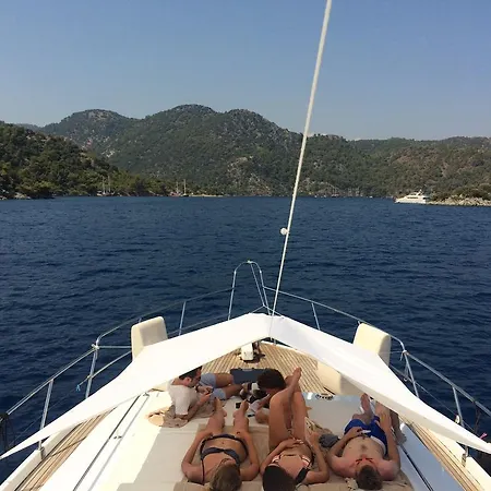 Lagoon-boat