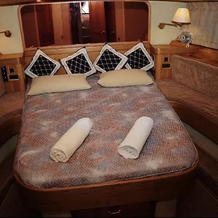 Lagoon-boat Botel Gocek (Fethiye)